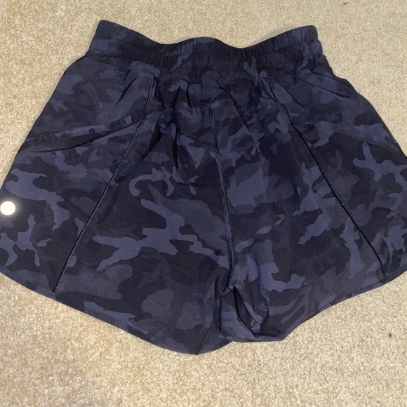 Lululemon Shorts 5 inch - Picture 3 of 4